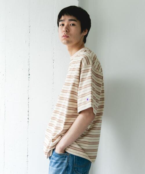 Champion(チャンピオン)の「『別注』CHAMPION×DOORS BORDER T-SHIRTS(Tシャツ/カットソー・メンズ・ライトブラウン/ベージュ系その他/ブルー系その他・LARGE/MEDIUM)」の4枚目の写真