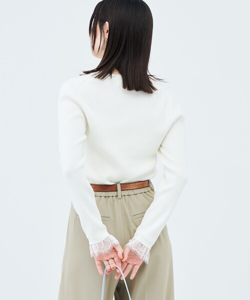 NOLLEY’S Sophi(ノーリーズソフィ)の「《手洗い可能》レース付きリブVネックカーディガン(カーディガン/ボレロ・レディース・オフホワイト/ダークネイビー/ブラウン・38)」の16枚目の写真