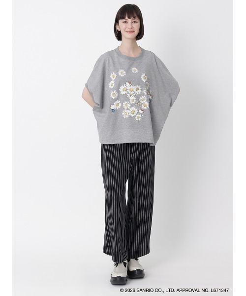 H.A.K（ハク）の「H.A.K×HELLO KITTY デイジーとハローキティ オイルペインティングプリントTシャツ（Tシャツ/カットソー・レディース・杢グレー/ブラック/ホワイト・FREE）」の14枚目の写真