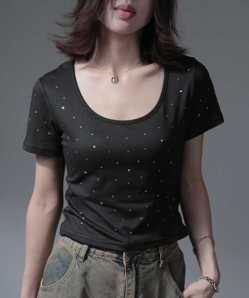 nonomi(ノノミ)の「ラインストーン Uネック クロップド半袖Tシャツ(Tシャツ/カットソー・レディース・ホワイト/ブラック・L/M)」の1枚目の写真