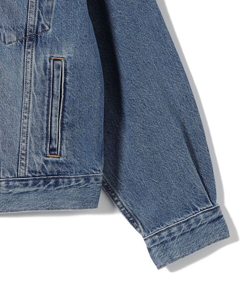 Levi's（リーバイス）の「Levi’s: 90S TRUCKER JKT 26AW（デニムジャケット・レディース・スカイブルー・ONE SIZE）」の17枚目の写真