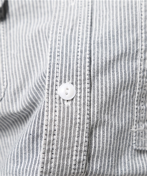 Dickies（ディッキーズ）の「シャンブレー長袖ワークシャツ（シャツ/ブラウス・メンズ・ブルー/ブラック/サックスブルー/ホワイト・MEDIUM/LARGE/X-LARGE）」の7枚目の写真