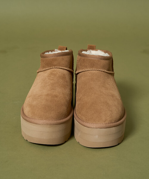 FREAK'S STORE（フリークスストア）の「限定展開 UGG/アグ W CLASSIC ULTRA MINI PLATFORM/ウィメンズ クラシック ウルトラ ミニ プラットフォーム[6~8サイズ展開]（ブーツ・レディース・キャメル/ブラック・7/6/8）」の11枚目の写真