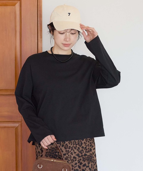 HEART MARKET(ハートマーケット)の「ワイドな無地ロンT(Tシャツ/カットソー・レディース・ブルー/ナチュラル/ブラック/ホワイト/チャコール・LARGE/MEDIUM/LL)」の2枚目の写真