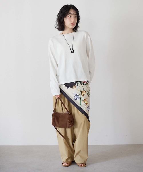 HEART MARKET(ハートマーケット)の「ワイドな無地ロンT(Tシャツ/カットソー・レディース・ブルー/ナチュラル/ブラック/ホワイト/チャコール・LARGE/MEDIUM/LL)」の17枚目の写真