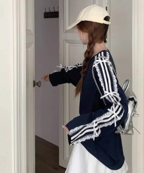 AVYL(アヴィル)の「袖ラインフリルリボンルーズスウェット(Tシャツ/カットソー・レディース・ネイビー・M)」の15枚目の写真