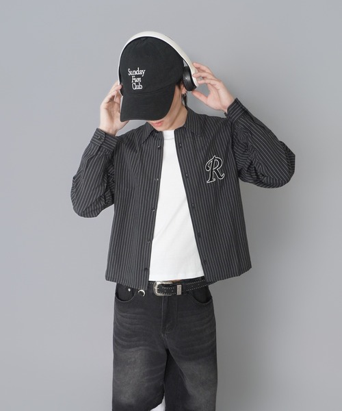 SPINNS(スピンズ)の「ピンストライプ短丈長袖シャツ/ボックスシルエット/ワンポイントロゴ(シャツ/ブラウス・メンズ・ブラック×ブラック/ブルー系その他/レッド系その他・ONESIZE)」の12枚目の写真