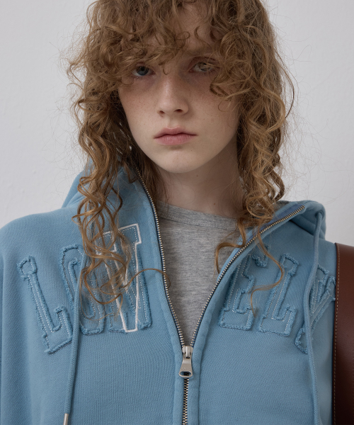 NOHANT（ノアン）の「LONELY/LOVELY クロップフーディ ジップアップ スカイブルー（パーカー・レディース・スカイブルー・SMALL/MEDIUM）」の5枚目の写真