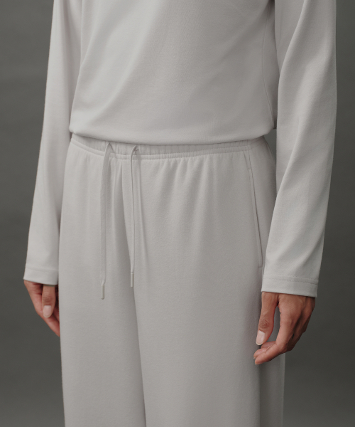 MUSINSA STANDARD WOMAN（ムシンサスタンダードウーマン）の「[リカバリー] ウィメンズ 長袖パンツセット [ダスティクリーム]（Tシャツ/カットソー・レディース・その他・SMALL/MEDIUM/LARGE/X-SMALL）」の8枚目の写真