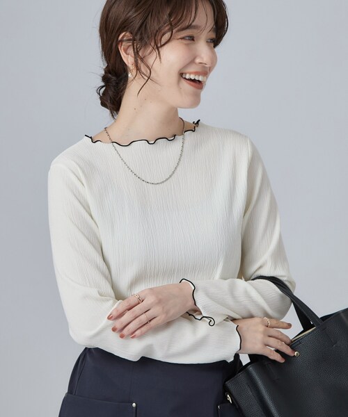 SHOO・LA・RUE(シューラルー)の「【洗濯機可】配色メロウで華やかに アソート楊柳トップス(Tシャツ/カットソー・レディース・ボルドー/ホワイト/ブラック/ブラック系5・03/02/01/04)」の1枚目の写真