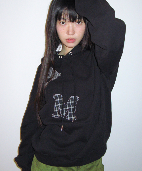 AMESWORLDWIDE（アメスワールドワイド）の「ビッグパッチアップリケパーカー ブラック（パーカー・レディース・その他・SMALL/MEDIUM/LARGE）」の4枚目の写真
