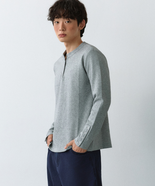LXT（エルエックスティー）の「コットンブレンド スナップヘンリーネック ロングスリーブ [グレー]（Tシャツ/カットソー・レディース・その他・MEDIUM/LARGE/X-LARGE）」の2枚目の写真
