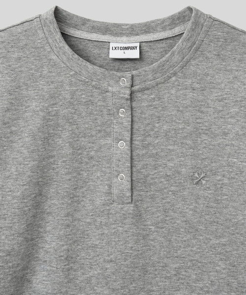 LXT（エルエックスティー）の「コットンブレンド スナップヘンリーネック ロングスリーブ [グレー]（Tシャツ/カットソー・レディース・その他・MEDIUM/LARGE/X-LARGE）」の7枚目の写真