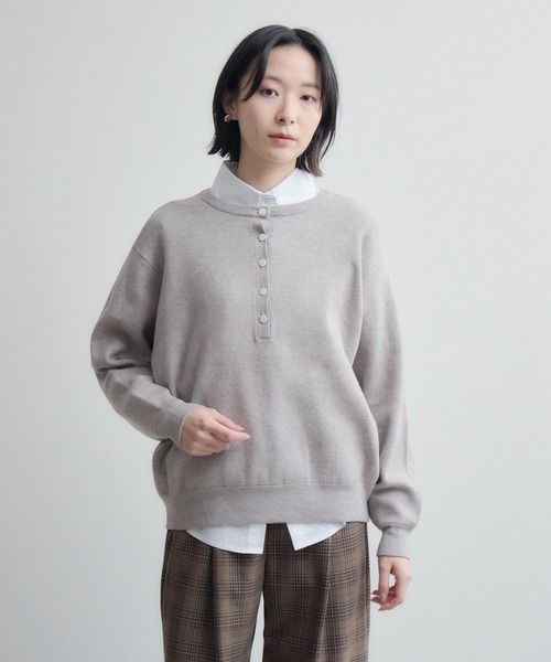 Paradise Picnic（パラダイスピクニック）の「cloche ヘンリーネック前後2WAYロゴニット（ニット/セーター・レディース・ベージュ/グリーン/ブラック・FREE）」の13枚目の写真