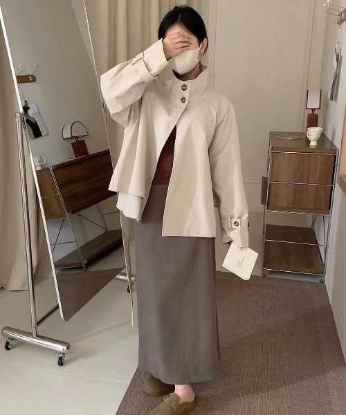 FLINEA（フリネア）の「デザインスタンドカラーショートトレンチコート（トレンチコート・レディース・ダークベージュ/グレイッシュベージュ・FREE）」の9枚目の写真