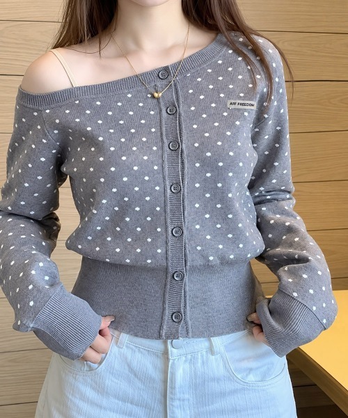 Miniministore(ミニミニストア)の「ドット柄ワンショル長袖ニットカーディガン(ニット/セーター・レディース・ピンク/グレー・FREE)」の3枚目の写真