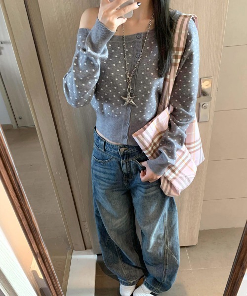 Miniministore(ミニミニストア)の「ドット柄ワンショル長袖ニットカーディガン(ニット/セーター・レディース・ピンク/グレー・FREE)」の6枚目の写真