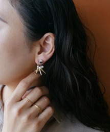e.m.（イーエム）の「SILVER925ブラックジルコニアゆれピアス