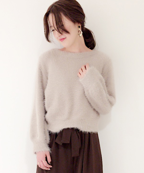 archives（アルシーヴ）の「シャギーボートネックプルオーバー（ニット/セーター・レディース・オフホワイト/グレー/キャメル・MEDIUM）」の2枚目の写真