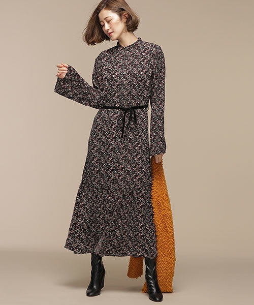 Nano Universe ナノユニバース の More 1月号掲載 Very 12月号掲載 フレアスリーブフラワーワンピース ワンピース Wear