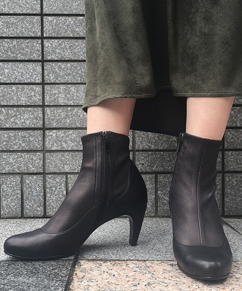 STUDIOUS（ステュディオス）の「レイヤードストレッチブーツ（ブーツ・レディース・ブラック/カーキ/グレー・S/M）」の4枚目の写真