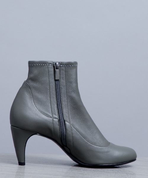 STUDIOUS（ステュディオス）の「レイヤードストレッチブーツ（ブーツ・レディース・ブラック/カーキ/グレー・S/M）」の15枚目の写真