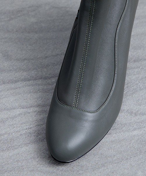 STUDIOUS（ステュディオス）の「レイヤードストレッチブーツ（ブーツ・レディース・ブラック/カーキ/グレー・S/M）」の13枚目の写真