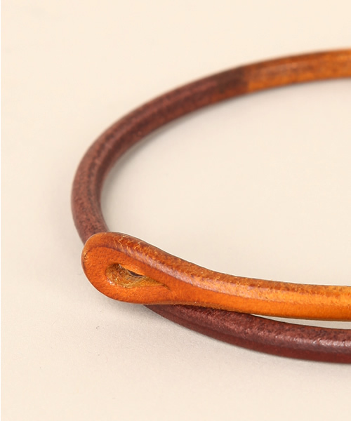 AMERICAN RAG CIE（アメリカンラグシー）の「AMERICAN RAG CIE×CRAMP / 101-CRP-CR-332AM∴（ブレスレット・メンズ・ブラック/ブラウン/マスタード/レッド・FREE）」の7枚目の写真