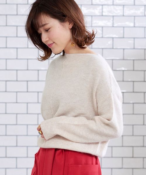 le.coeur blanc（ルクールブラン）の「アンゴラ混ボートネック片畦ニット（ニット/セーター・レディース・ベージュ/ブラウン/ラベンダー/チャコールグレー・38）」の7枚目の写真