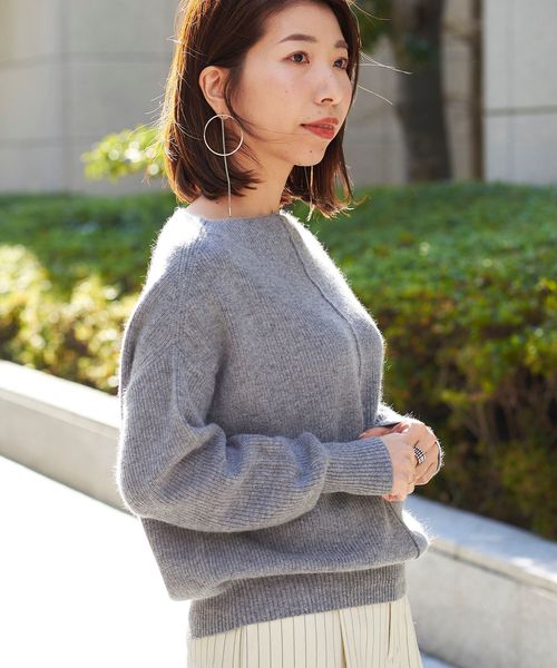 le.coeur blanc（ルクールブラン）の「アンゴラ混ボートネック片畦ニット（ニット/セーター・レディース・ベージュ/ブラウン/ラベンダー/チャコールグレー・38）」の18枚目の写真