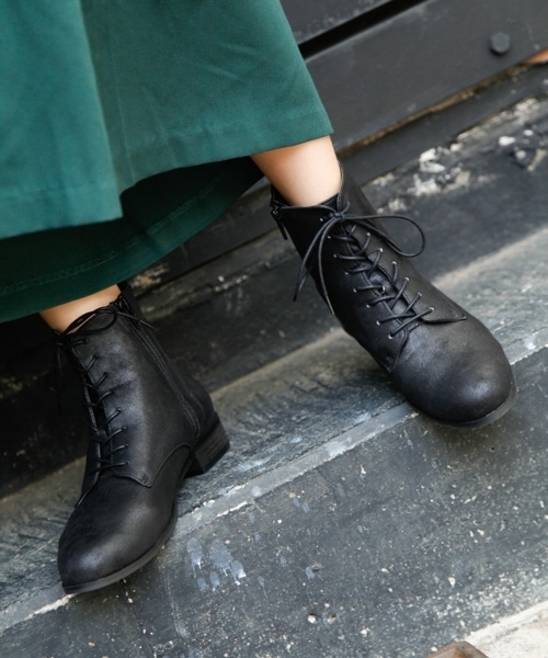 niko and...（ニコアンド）の「オリジナルレースアップブーツ（ブーツ・レディース・ブラック/グレー/キャメル・SMALL/MEDIUM/LARGE）」の2枚目の写真