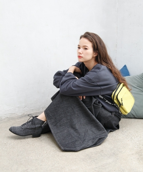 niko and...（ニコアンド）の「オリジナルレースアップブーツ（ブーツ・レディース・ブラック/グレー/キャメル・SMALL/MEDIUM/LARGE）」の5枚目の写真