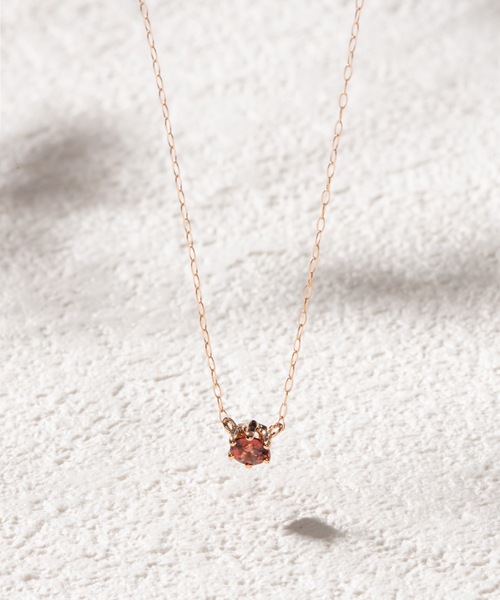 ESTELLE（エステール）の「1月誕生石 K18 ピンクゴールド ガーネット ネックレス ESTELLE/エステール WEB限定（ネックレス・レディース・ピンクゴールド・40cm）」の8枚目の写真