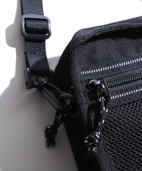 WEGO(ウィゴー)の「WEGO/パイピングミニショルダーバッグ(ショルダーバッグ・メンズ・ブラック/イエロー/オレンジ・FREE)」の15枚目の写真