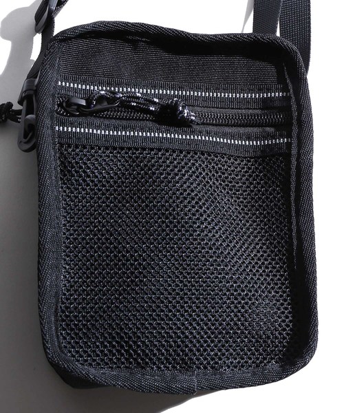 WEGO(ウィゴー)の「WEGO/パイピングミニショルダーバッグ(ショルダーバッグ・メンズ・ブラック/イエロー/オレンジ・FREE)」の12枚目の写真