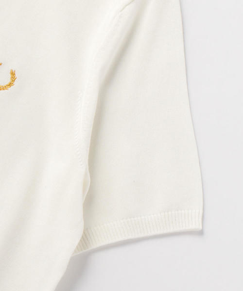 FRED PERRY（フレッドペリー）の「FRED PERRY x MILES KANE BUTTON THROUGH KNITTED SHIRT（ポロシャツ・メンズ・ホワイト・LARGE/SMALL/MEDIUM）」の4枚目の写真