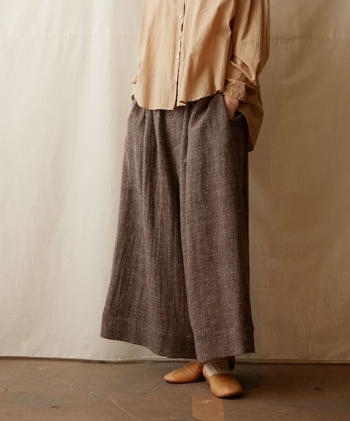 IKKUNA(イクナ)の「wide legged pants/ワイドレッグドパンツ(その他パンツ・レディース・ブラック/ブラウン系その他・1)」の2枚目の写真