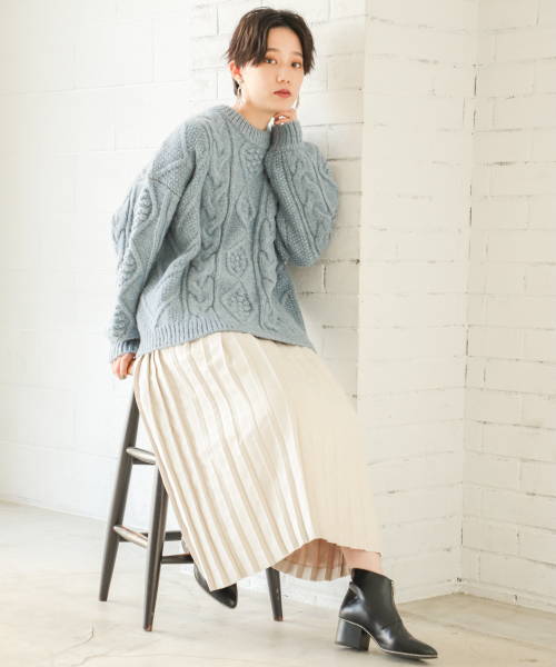 PAGEBOY(ページボーイ)の「シアーケーブルニット(ニット/セーター・レディース・ブラック/ベージュ/オフホワイト/ブルー・FREE)」の18枚目の写真