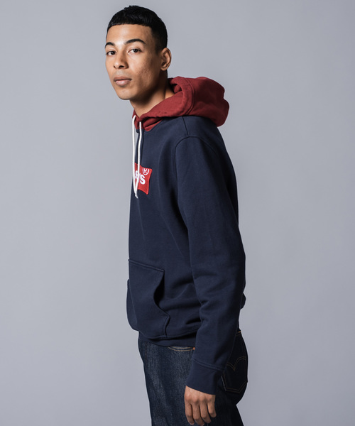 Levi's（リーバイス）の「バットウィングフーディー CONTRAST HOOD NIGHTWATC（パーカー・メンズ・マルチ・S/M/L/XL）」の2枚目の写真