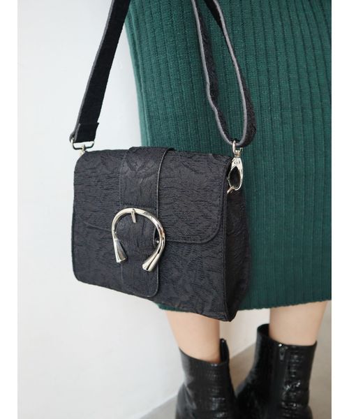 EVRIS（エヴリス）の「バックルフラップJQショルダーBAG（ショルダーバッグ・レディース・ブラック/グリーン・FREE）」の4枚目の写真