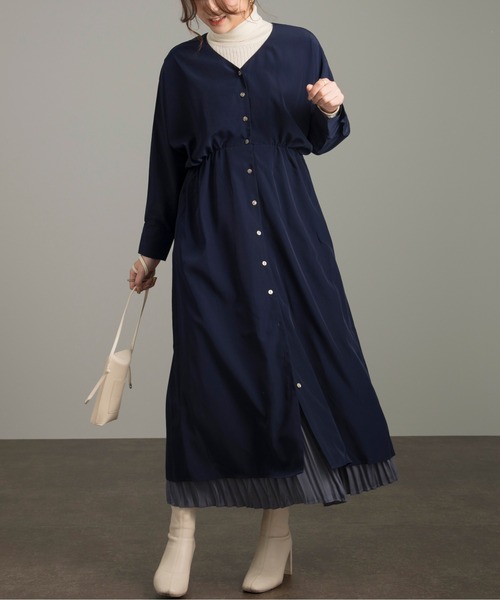 Ambre Neige(アンブルネージュ)の「ギャザーロングワンピース【WEB/EC限定商品】(ワンピース・レディース・チャコールグレー/ベージュ/ネイビー・FREE)」の2枚目の写真