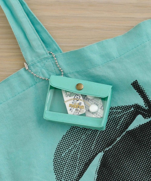 Nahe（ネーエ）の「nahe ネーエ ジェネラルパーパスケースミニ フラットポーチ クリア キーホルダー 小銭入れ（コインケース・レディース・ホワイト/ブラック/グレー/レッド/ピンク/イエロー/ブルー/グリーン/アイボリー/ミント/クリア/ワイン・FREE）」の21枚目の写真