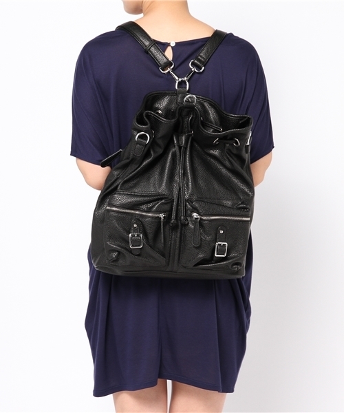 Khaju（カージュ）の「I Love Billy:ブラックバックパック（バックパック/リュック・レディース・ブラック・ONE SIZE）」の6枚目の写真