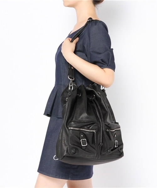 Khaju（カージュ）の「I Love Billy:ブラックバックパック（バックパック/リュック・レディース・ブラック・ONE SIZE）」の5枚目の写真