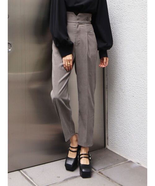 EMODA（エモダ）の「スウィッチングプレスパンツ（その他パンツ・レディース・ブラック/グレー/ピンク・SMALL/MEDIUM）」の3枚目の写真