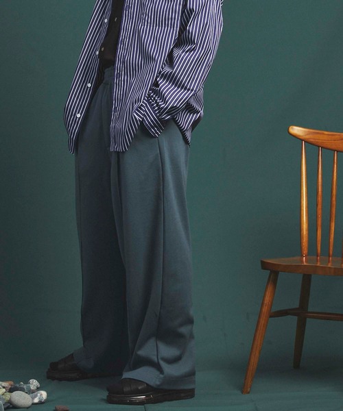 MAISON SPECIAL（メゾンスペシャル）の「《ユニセックスアイテム》ダンボールプライムワイドパンツ 【MAISON SPECIAL/メゾンスペシャル】（スウェットパンツ・メンズ・ブラック/パープル/ブラウン/オフホワイト/グリーン・1/2/0）」の4枚目の写真