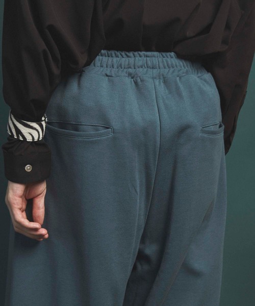 MAISON SPECIAL（メゾンスペシャル）の「《ユニセックスアイテム》ダンボールプライムワイドパンツ 【MAISON SPECIAL/メゾンスペシャル】（スウェットパンツ・メンズ・ブラック/パープル/ブラウン/オフホワイト/グリーン・1/2/0）」の22枚目の写真