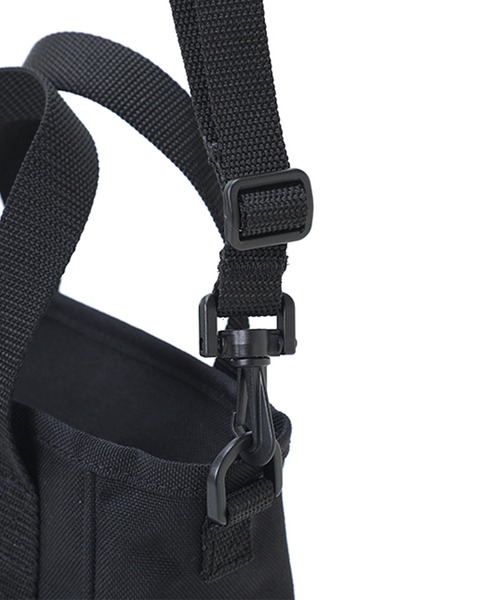 Manhattan Portage（マンハッタンポーテージ）の「Mini Gowanus Tote Bag（ショルダーバッグ・メンズ・ブラック・X-SMALL）」の8枚目の写真