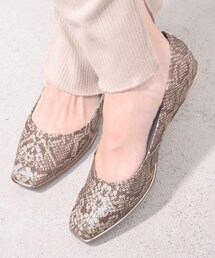 ◆【残りわずか】メッキラインローウエッジスクエアパンプス