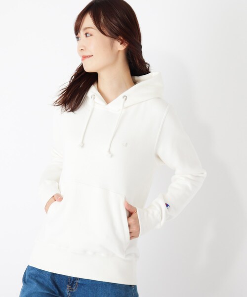 Champion(チャンピオン)の「【Champion】フーディースウェット(パーカー・レディース・アイボリー/ブラック/ピンク系・02)」の2枚目の写真